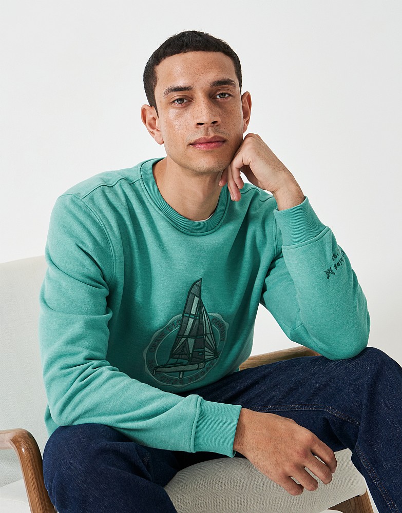 Sailboat Graphic Embroidered Crew Neck Sweatshirt