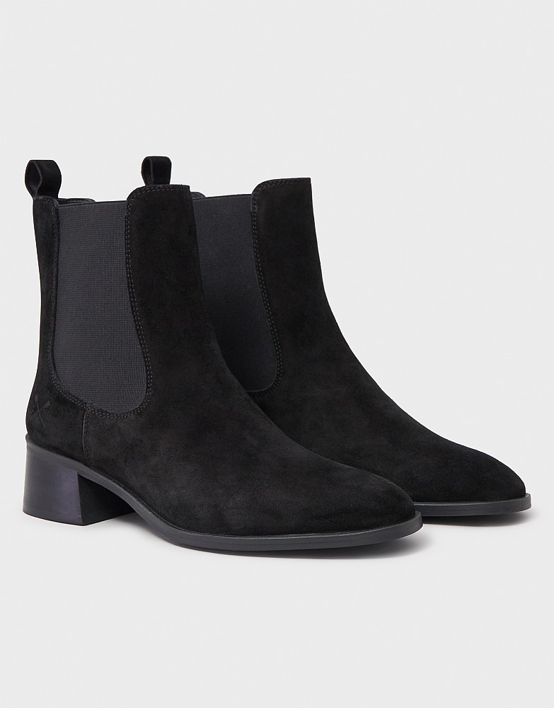 Low Heeled Chelsea Boot in Black