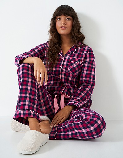 Essentials Women's Lightweight Woven Flannel Pajama Set